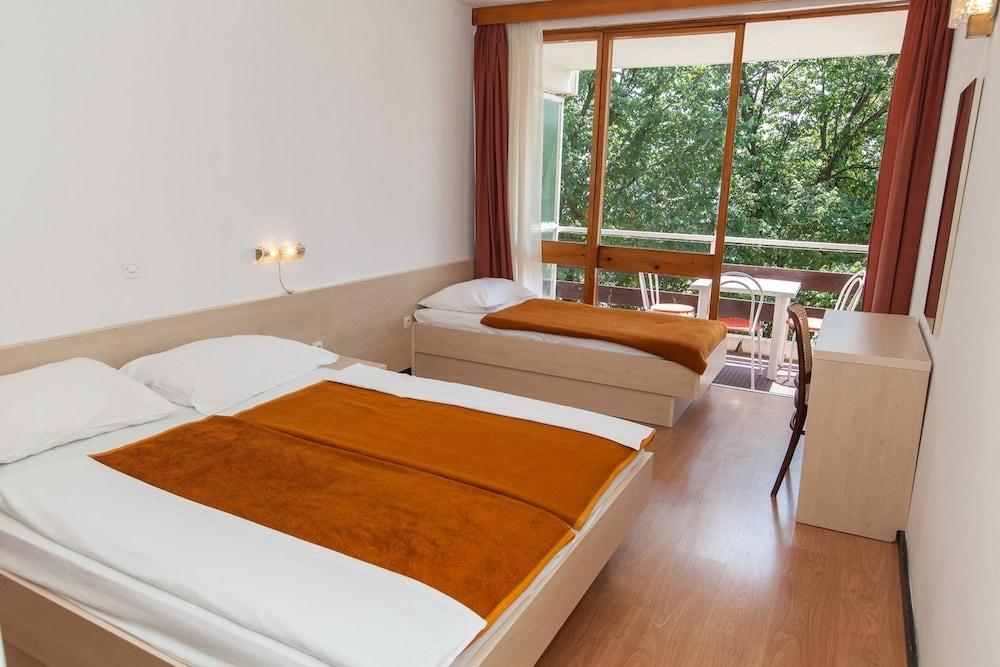 Hotel Slaven سيلتسي المظهر الخارجي الصورة