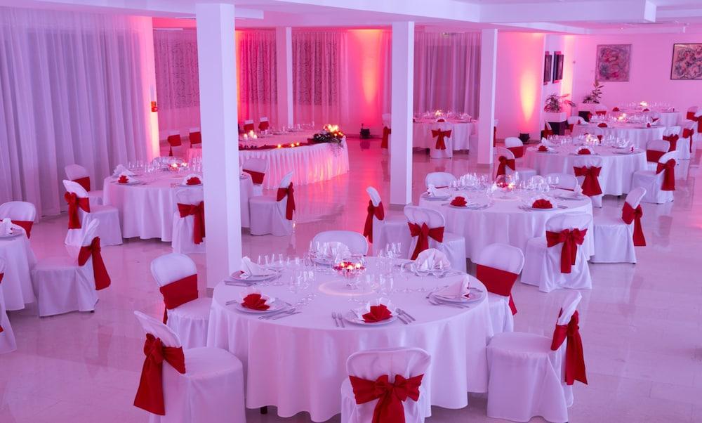 Hotel Slaven سيلتسي المظهر الخارجي الصورة